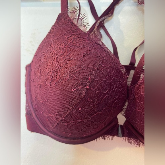 NWT Victoria’s Secret push-up bra, 32 D - Picture 4 of 10